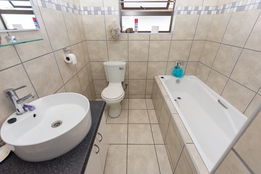 3 Bedroom Property for Sale in Laaiplek Western Cape